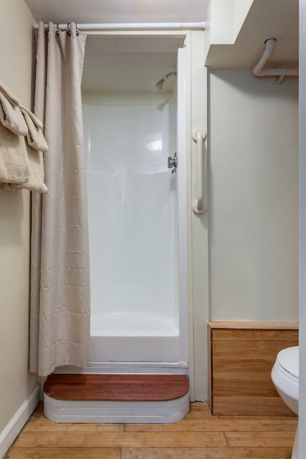 Avonlea Bed & Breakfast นิวชอร์แฮม ภายนอก รูปภาพ